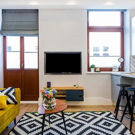 No2 Apartment *